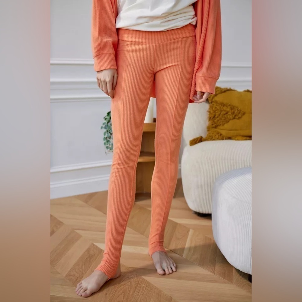 NWT Urban Outfitters Orange Stirrup Leggings Sz Small heel strap